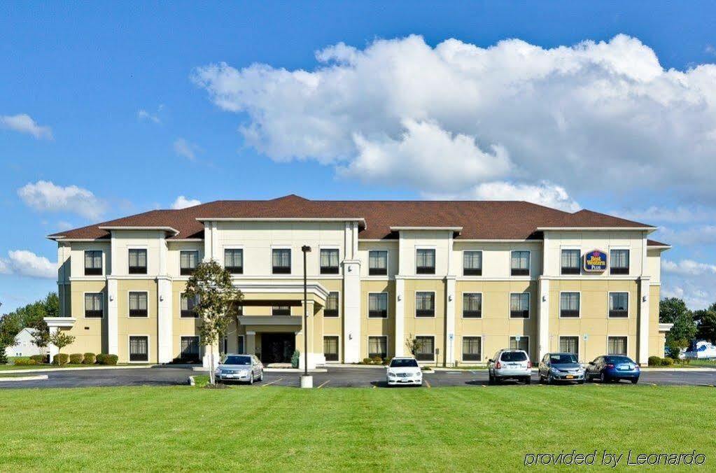 La Quinta By Wyndham Lackawanna Bagian luar foto